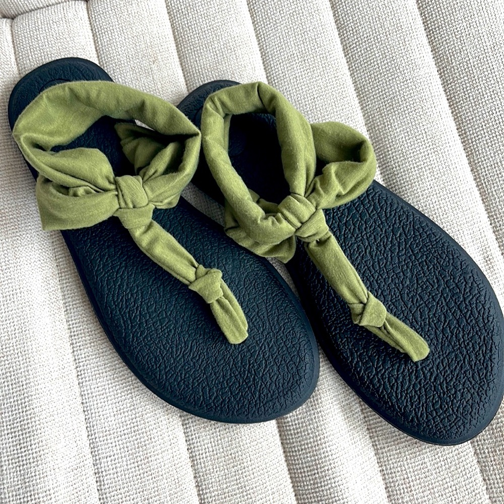 SANUK Green Sandals Yoga Mat Foot Bed
